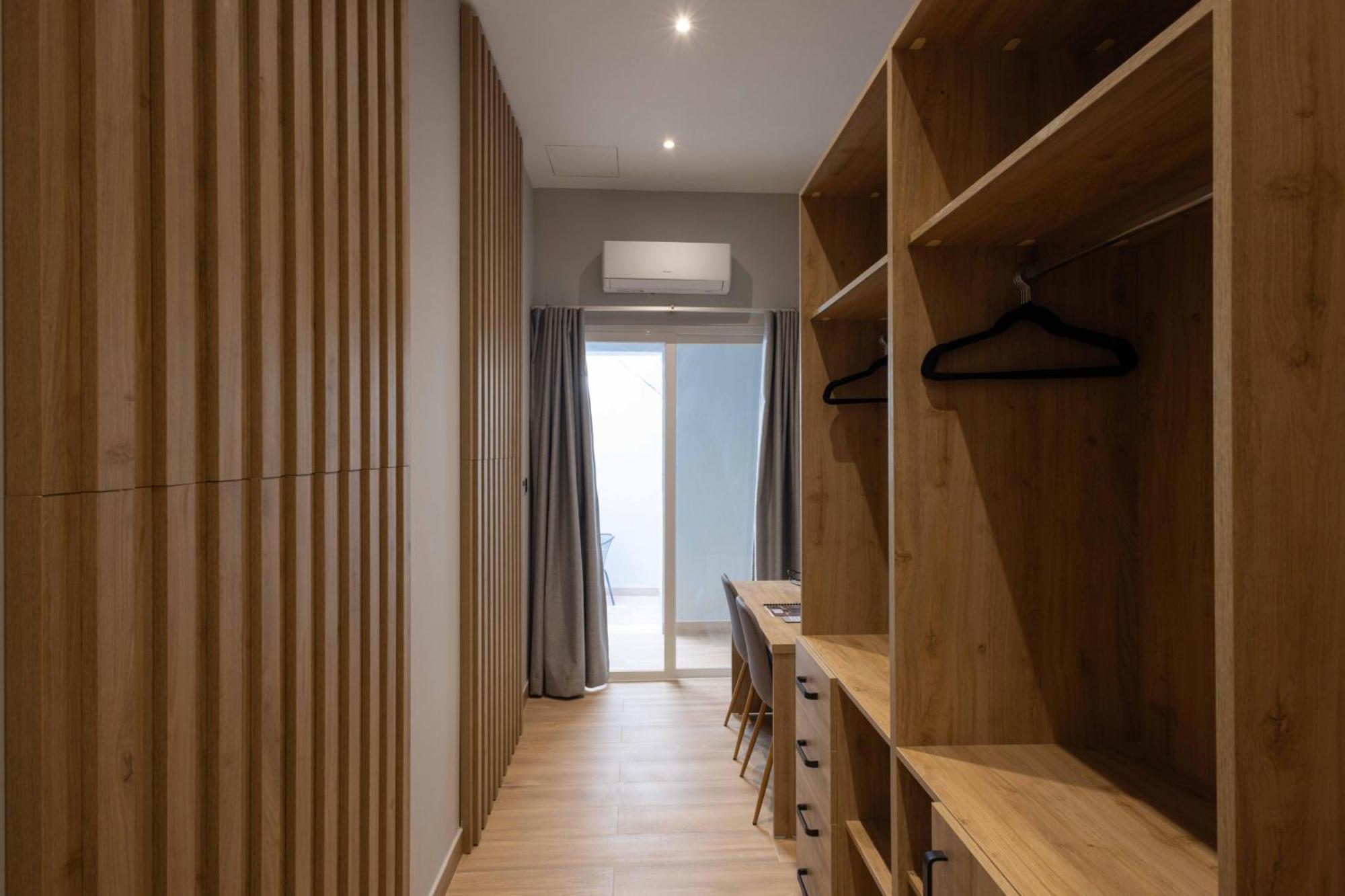 University Boutique Rooms Msida Exteriör bild