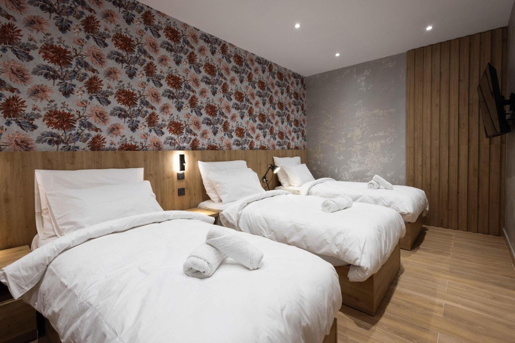 University Boutique Rooms Msida Exteriör bild