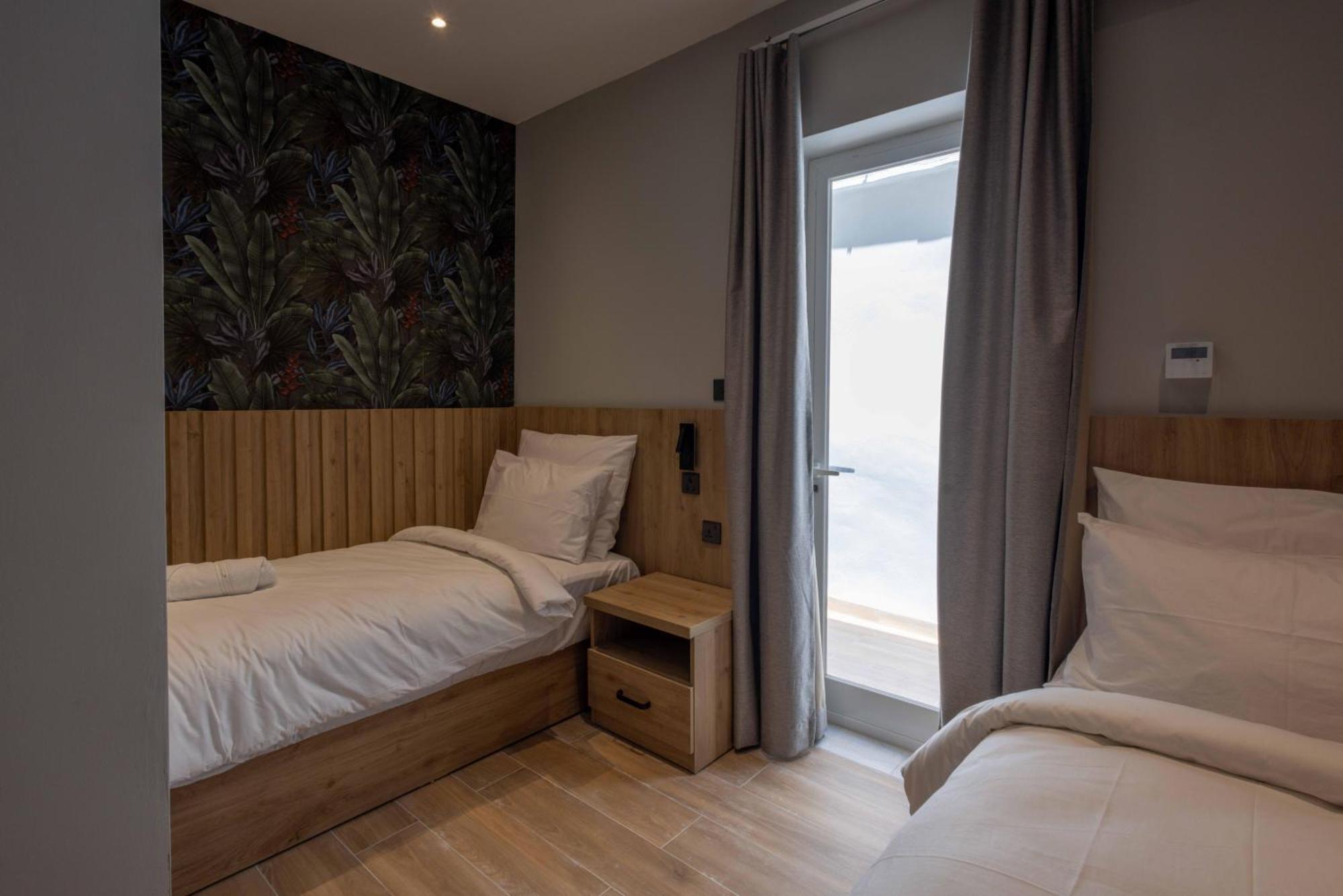 University Boutique Rooms Msida Exteriör bild