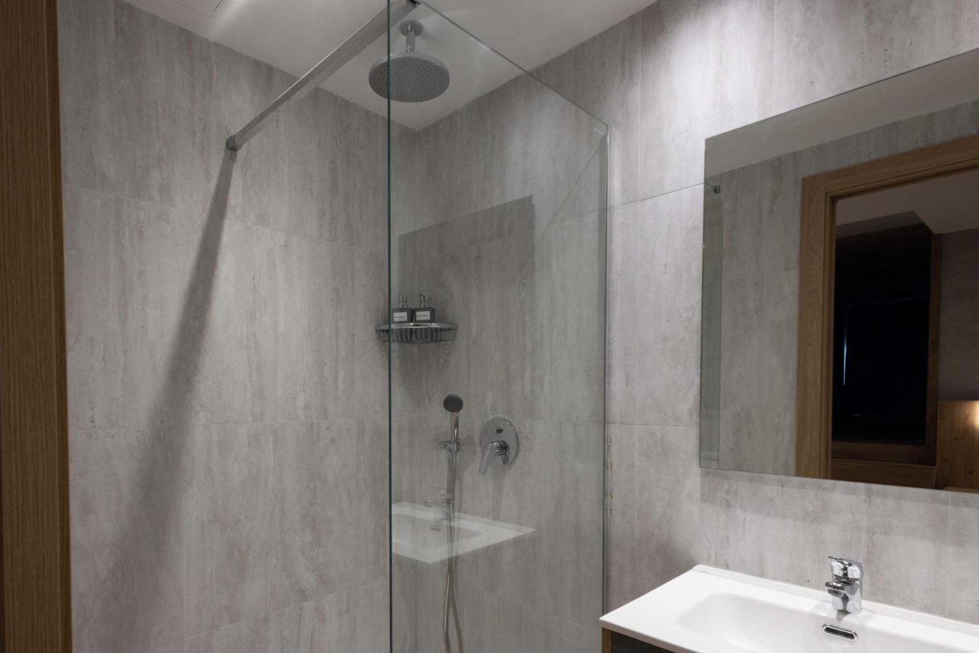 University Boutique Rooms Msida Exteriör bild