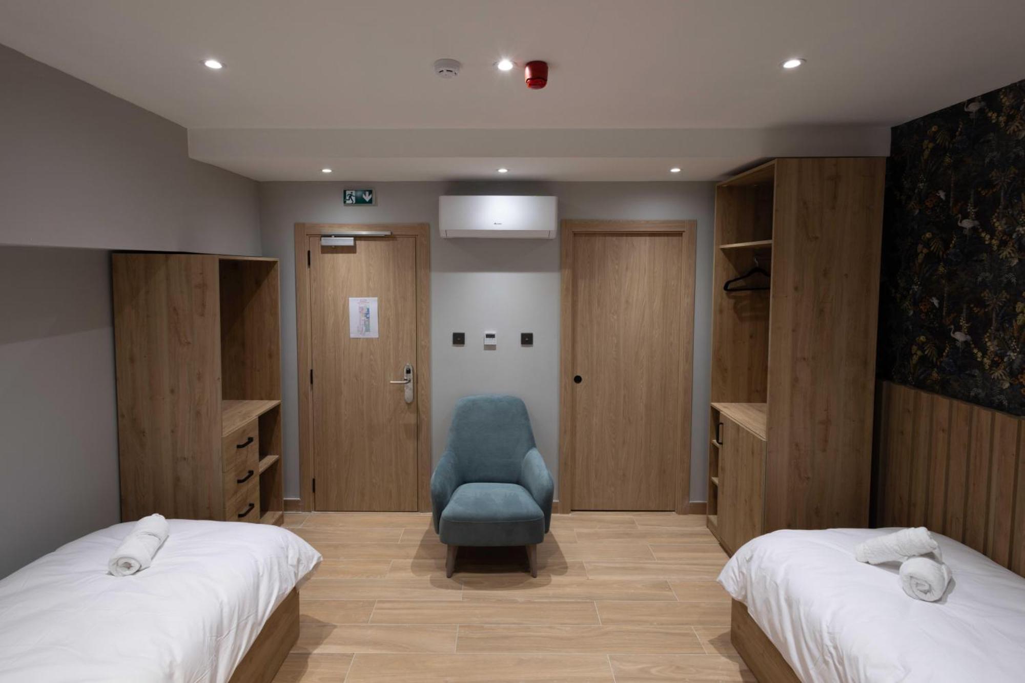 University Boutique Rooms Msida Exteriör bild